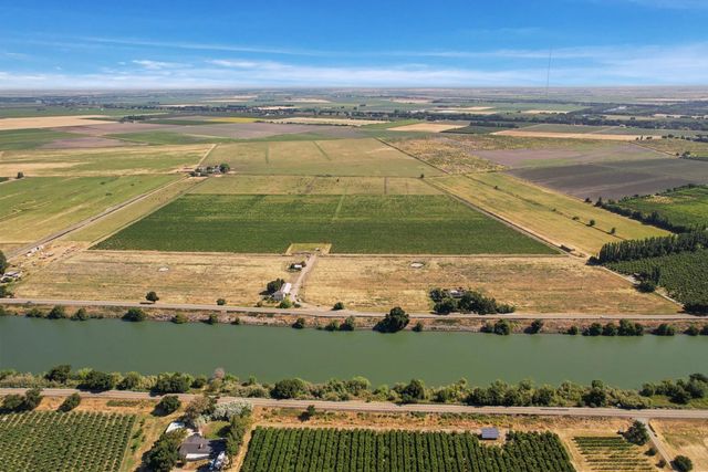 14226 State Highway 160, Walnut Grove, CA 95690