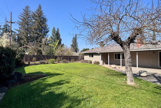 1765 W Barstow Avenue, Fresno, CA 93711