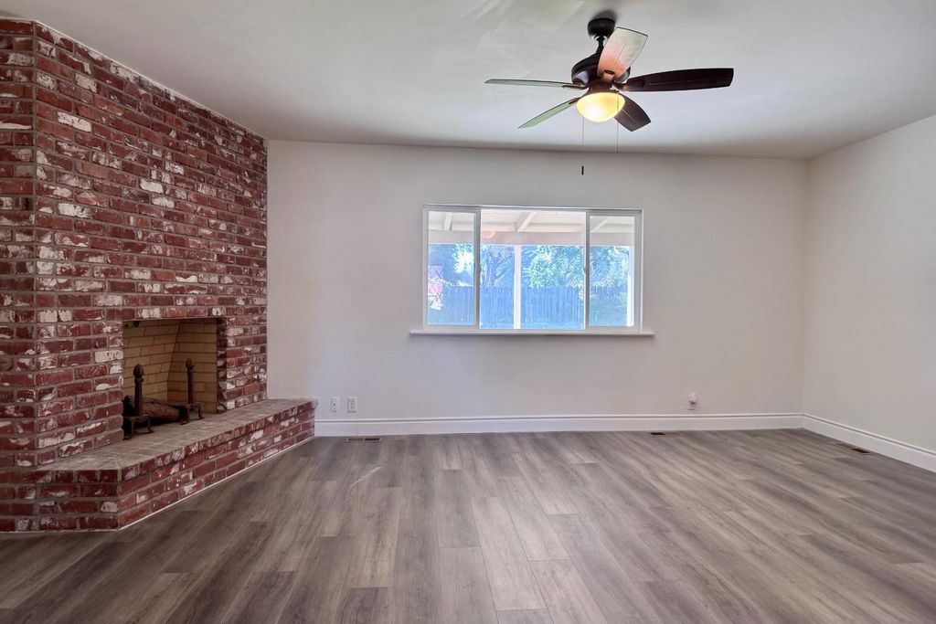 Image 12 of property listing at 1765 W Barstow Avenue, Fresno, CA 93711