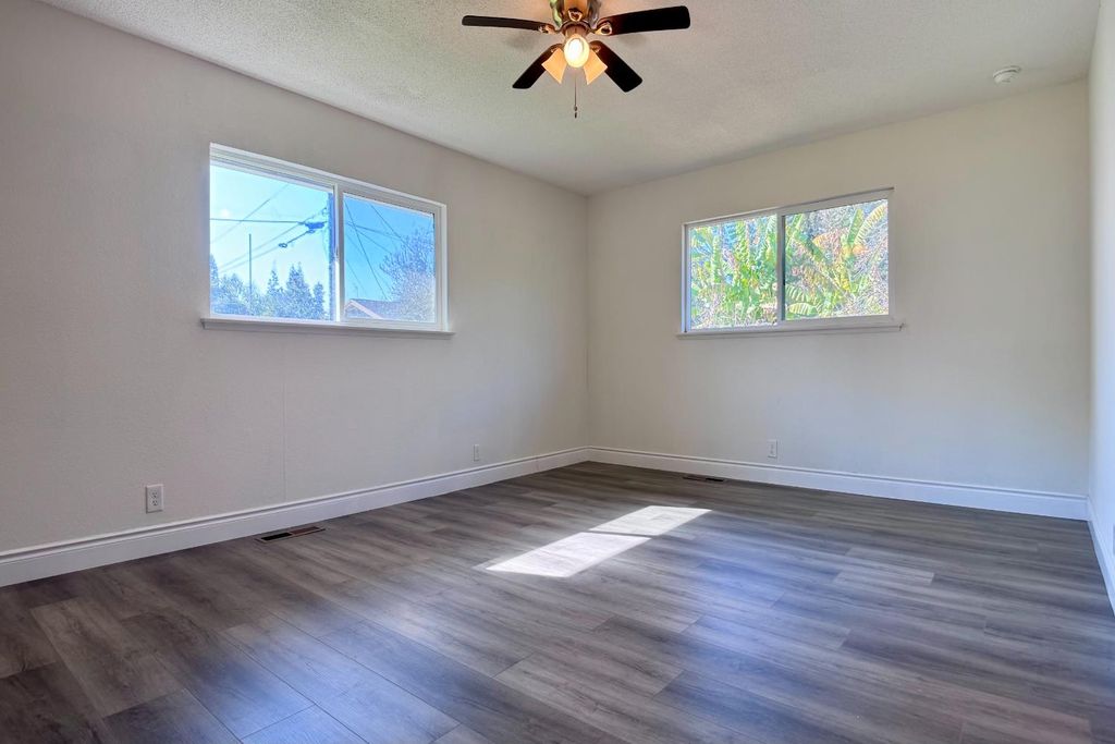 Image 15 of property listing at 1765 W Barstow Avenue, Fresno, CA 93711