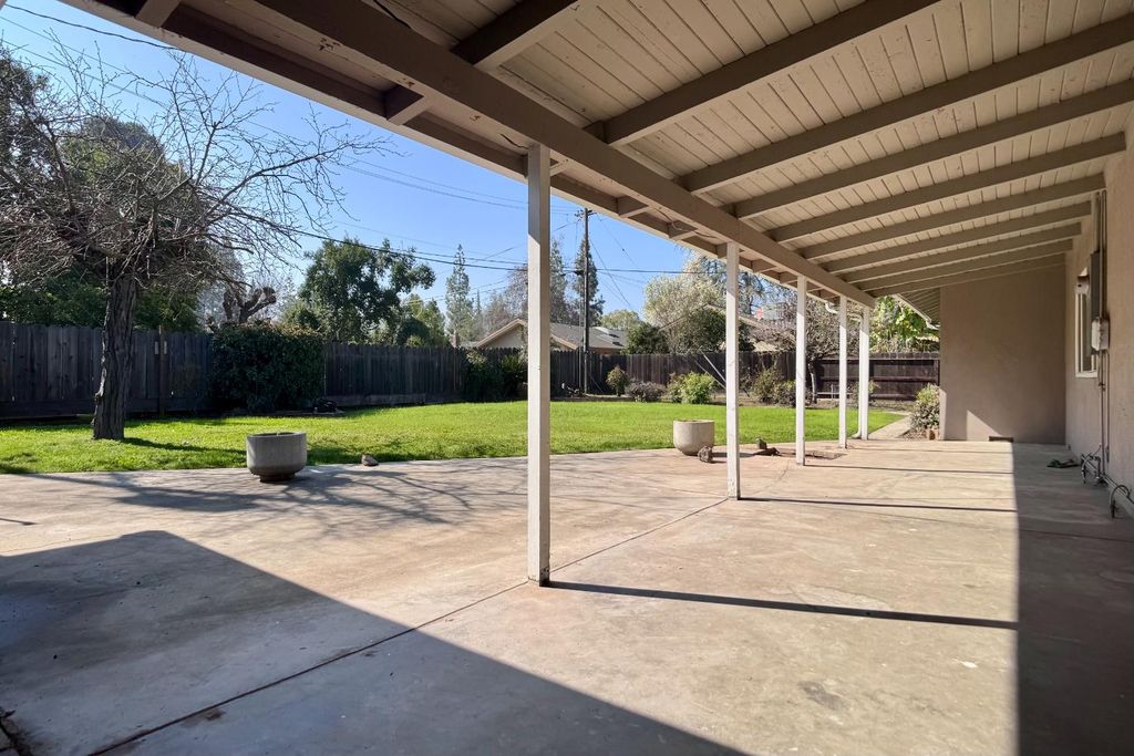 Image 28 of property listing at 1765 W Barstow Avenue, Fresno, CA 93711
