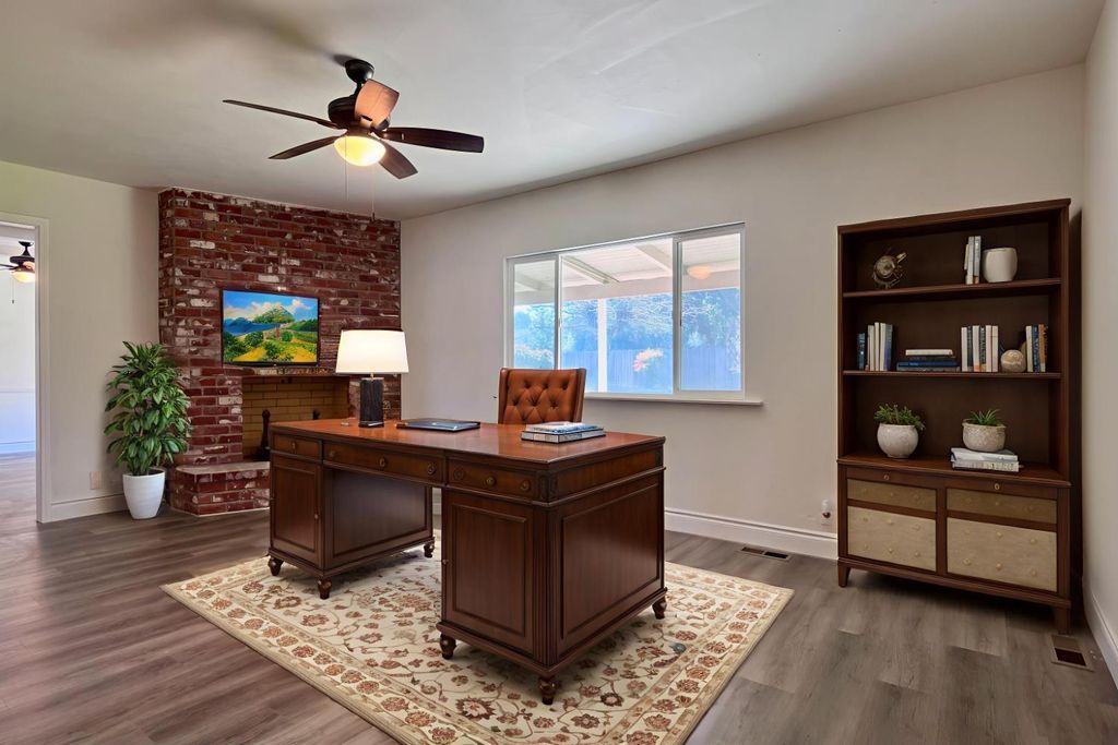 Image 5 of property listing at 1765 W Barstow Avenue, Fresno, CA 93711