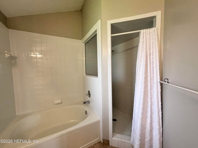 8467 CHARLESGATE Circle E, Jacksonville, FL 32244