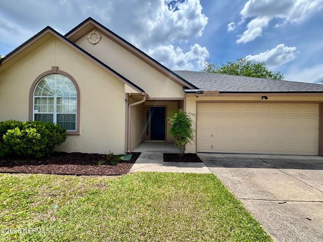 8467 CHARLESGATE Circle E, Jacksonville, FL 32244