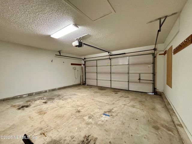 8467 CHARLESGATE Circle E, Jacksonville, FL 32244