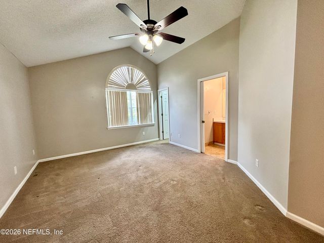 8467 CHARLESGATE Circle E, Jacksonville, FL 32244