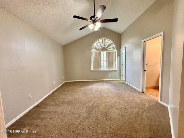 8467 CHARLESGATE Circle E, Jacksonville, FL 32244