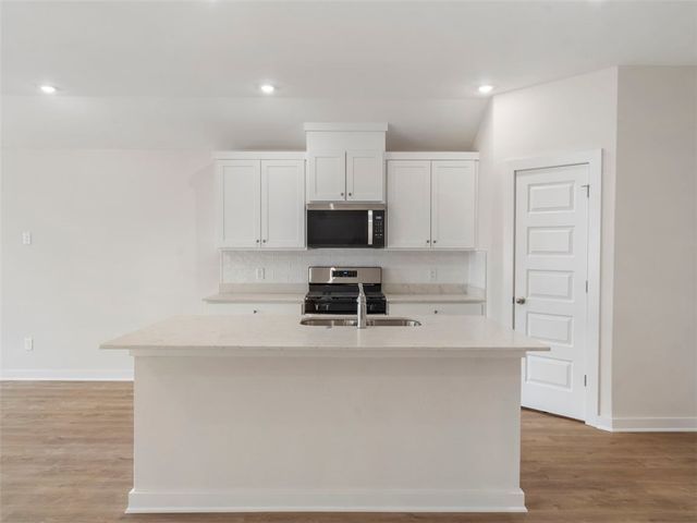 4579 W Triangle Street, Fayetteville, AR 72704