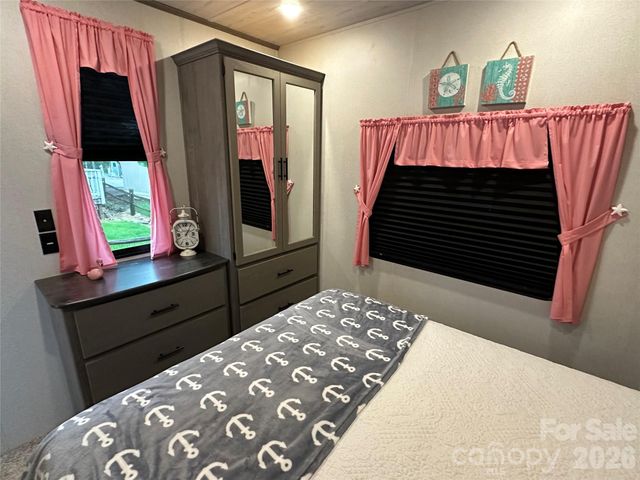 103 S Cardinal Avenue, New London, NC 28127