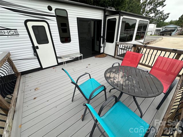 103 S Cardinal Avenue, New London, NC 28127