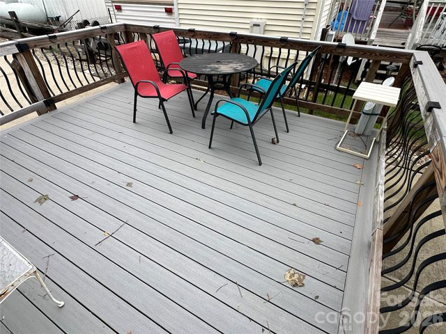 103 S Cardinal Avenue, New London, NC 28127