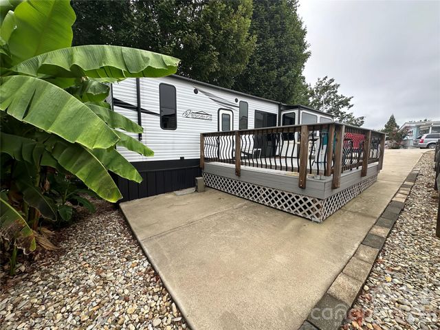 103 S Cardinal Avenue, New London, NC 28127