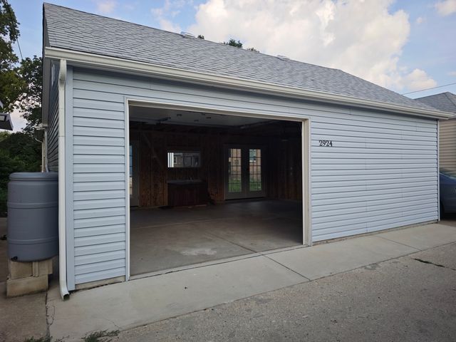 2924 N 75th Court, Elmwood Park, IL 60707