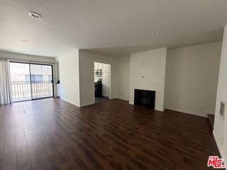 1337 N Sierra Bonita Avenue 204, Los Angeles, CA 90046