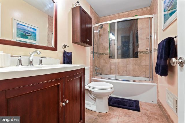 41 EDISON RD, Cherry Hill, NJ 08034