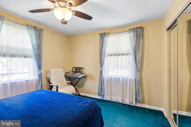 41 EDISON RD, Cherry Hill, NJ 08034