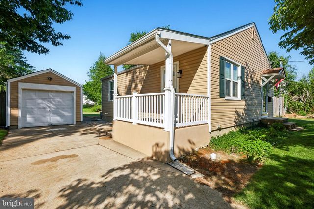 41 EDISON RD, Cherry Hill, NJ 08034