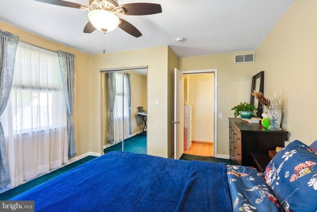 41 EDISON RD, Cherry Hill, NJ 08034