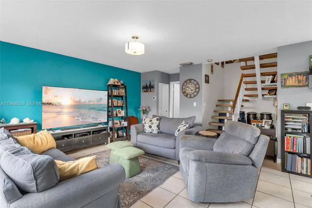 10425 SW 153rd Ct 8, Miami, FL 33196