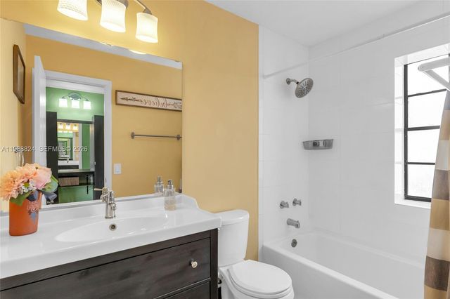 10425 SW 153rd Ct 8, Miami, FL 33196