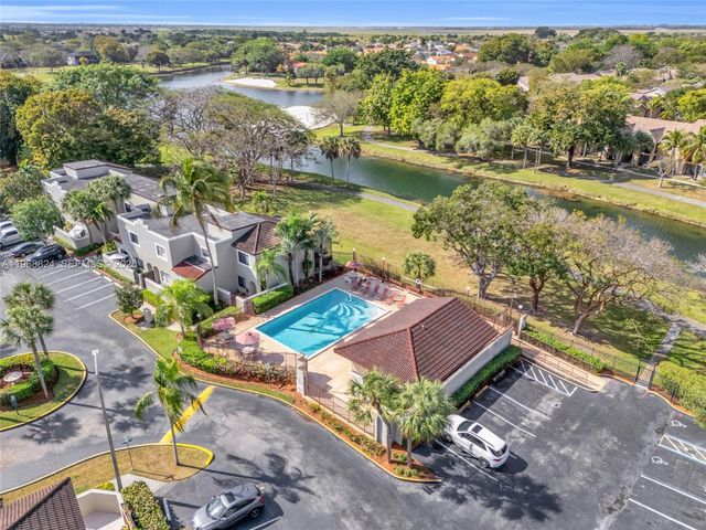 10425 SW 153rd Ct 8, Miami, FL 33196