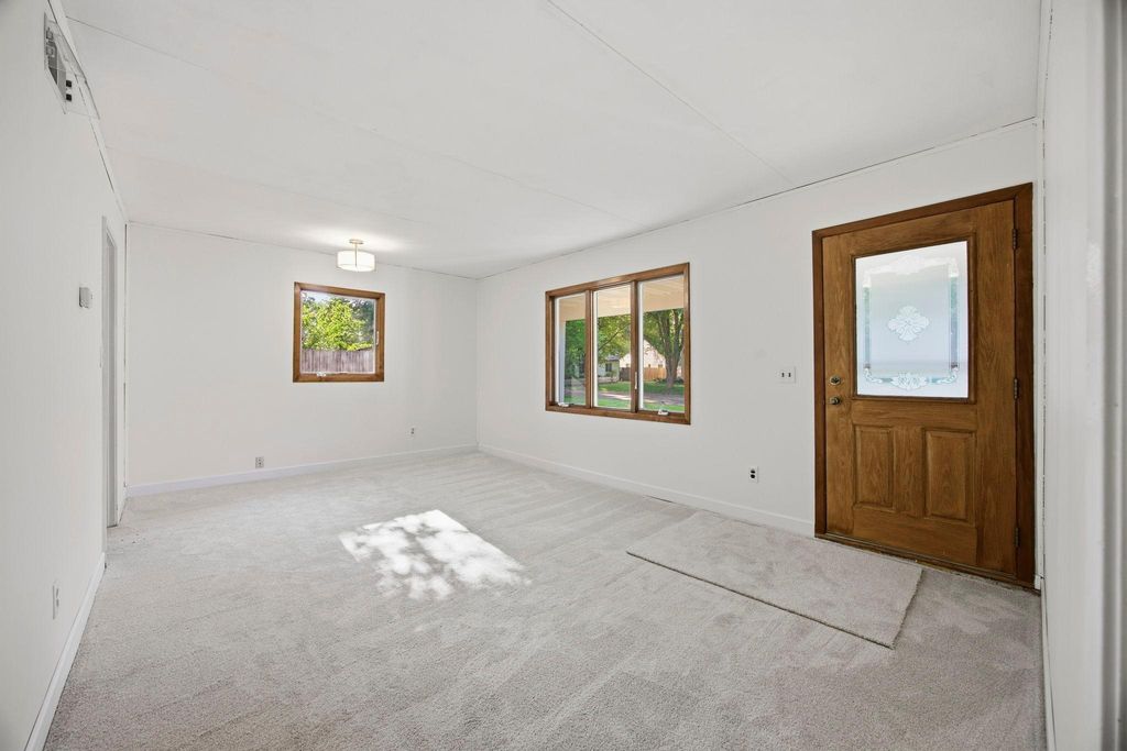 5408 34th Place N, Crystal, MN 55422 — photo 3