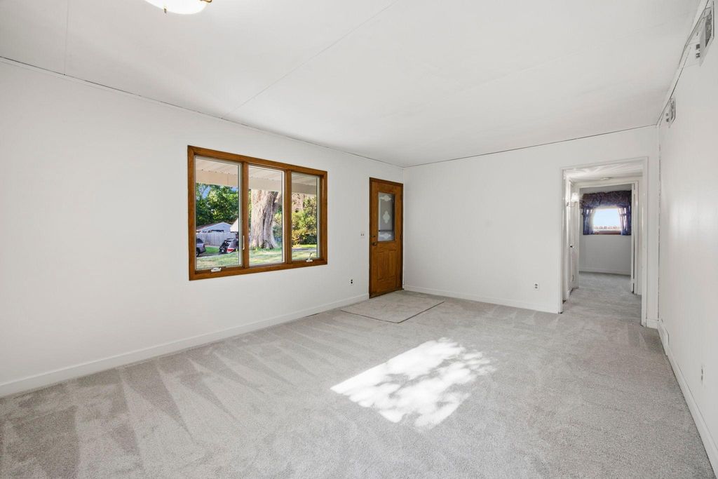 5408 34th Place N, Crystal, MN 55422 — photo 4