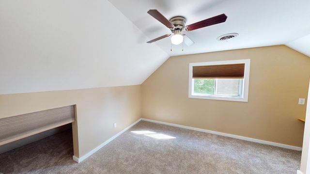 705 Glenview Drive, Albert Lea, MN 56007