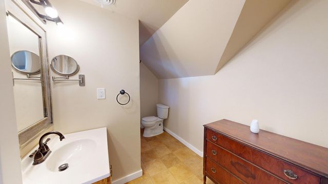 705 Glenview Drive, Albert Lea, MN 56007