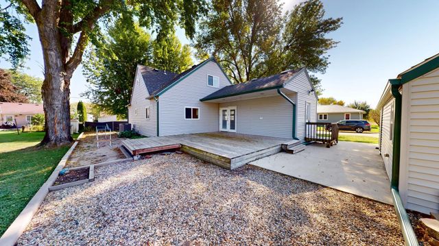 705 Glenview Drive, Albert Lea, MN 56007