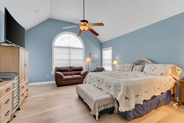 1402 NE Fairwinds Drive, Bentonville, AR 72712