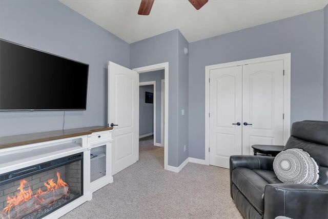 1402 NE Fairwinds Drive, Bentonville, AR 72712