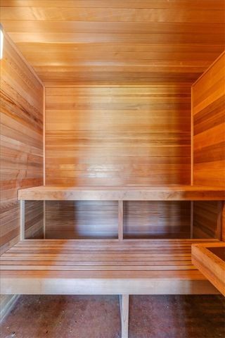 1402 NE Fairwinds Drive, Bentonville, AR 72712