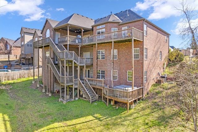 1402 NE Fairwinds Drive, Bentonville, AR 72712