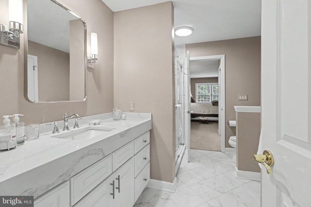 12 CRAIN CIR, Lemoyne, PA 17043