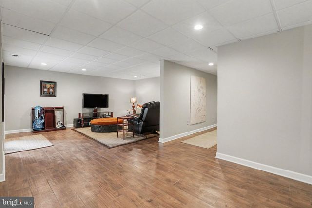 12 CRAIN CIR, Lemoyne, PA 17043