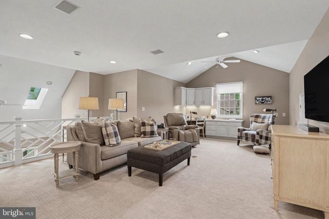12 CRAIN CIR, Lemoyne, PA 17043