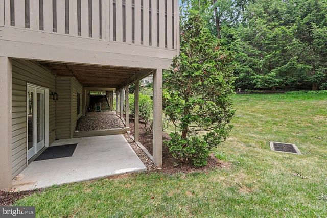 12 CRAIN CIR, Lemoyne, PA 17043