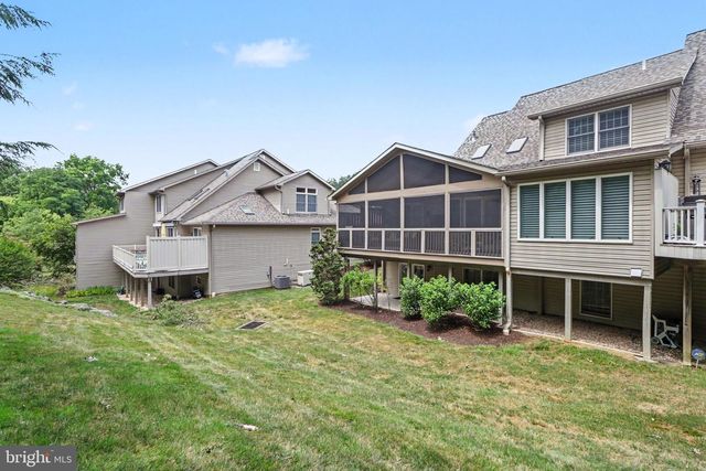 12 CRAIN CIR, Lemoyne, PA 17043