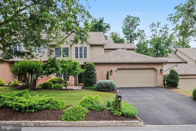 12 CRAIN CIR, Lemoyne, PA 17043