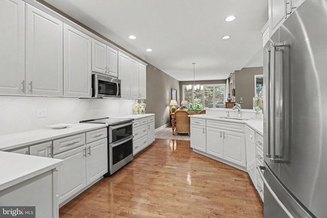 12 CRAIN CIR, Lemoyne, PA 17043