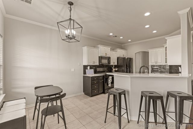 1704 W 120th Court S, Jenks, OK 74037