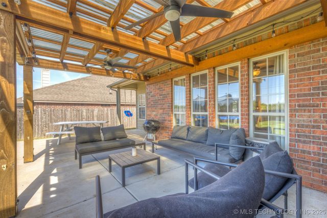 1704 W 120th Court S, Jenks, OK 74037