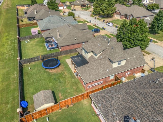 1704 W 120th Court S, Jenks, OK 74037