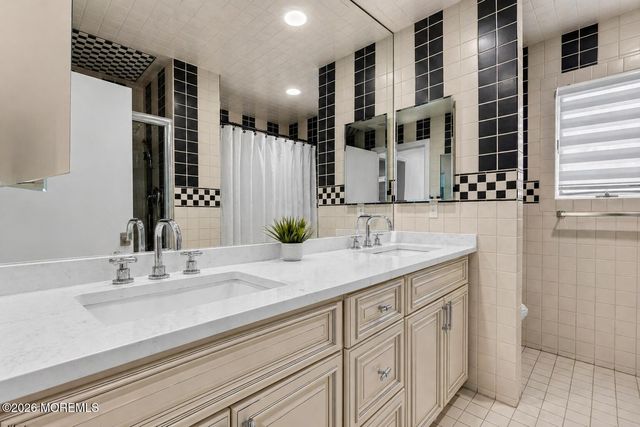 24 Valley Forge Road, Eatontown, NJ 07724