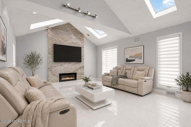 24 Valley Forge Road, Eatontown, NJ 07724