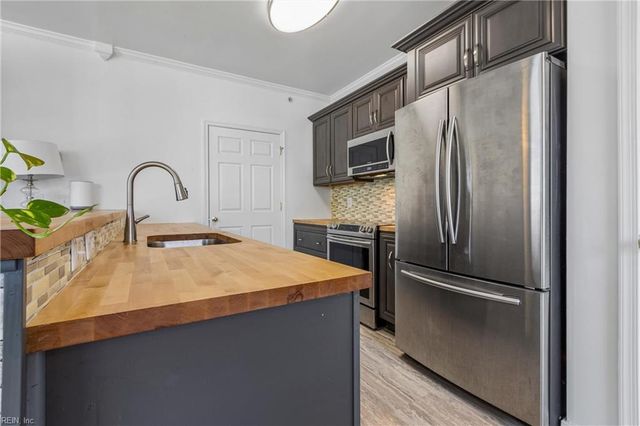 706 River Rock Way Ste 110, Newport News, VA 23608