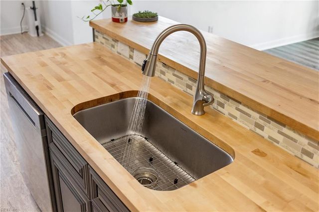 706 River Rock Way Ste 110, Newport News, VA 23608