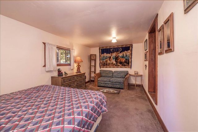 520 W Aeroplane Boulevard, Big Bear, CA 92314