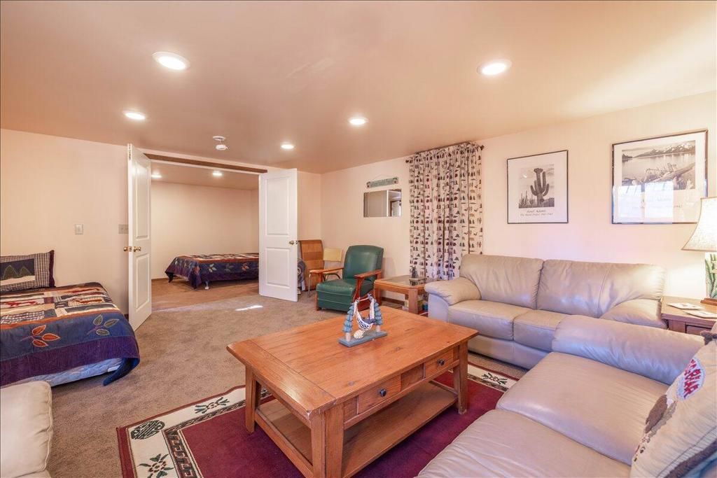 Image 19 of property listing at 520 W Aeroplane Boulevard, Big Bear, CA 92314